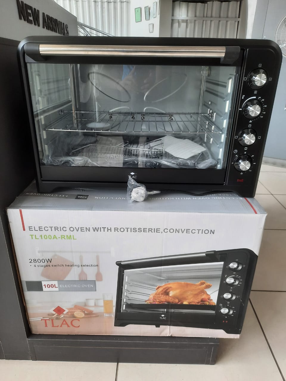 Picture of *TLAC 100L Electric Oven Conventional 2800W 4 Stage Switch 